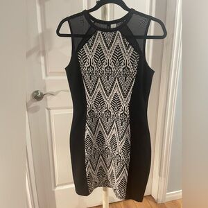 H&M Mini Dress size 10 (but fit size 6) stretch black and white women